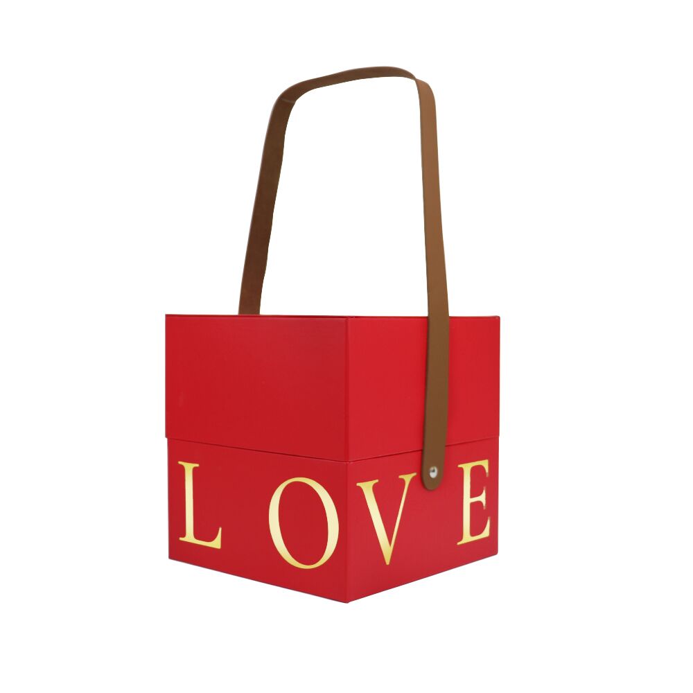 Red LOVE gift box with handle, S - 16.5x16.5x17 cm